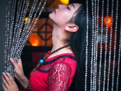 第一章双胞胎的侍寝_男友压在我身上一直摇