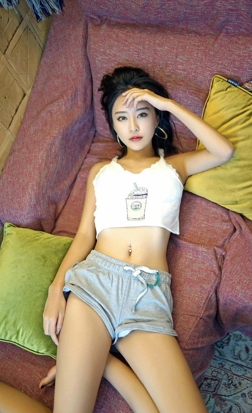 受整晚含着攻不放 一下课男生就把我拉进厕所