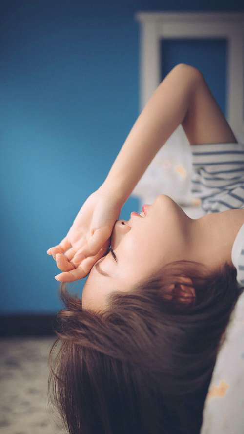 四个人一起换着做刺激,被吃奶跟添下面特舒服