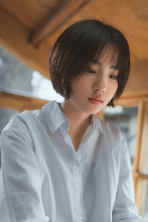 强奸乱伦小说-在她打电话一撞一顶律动