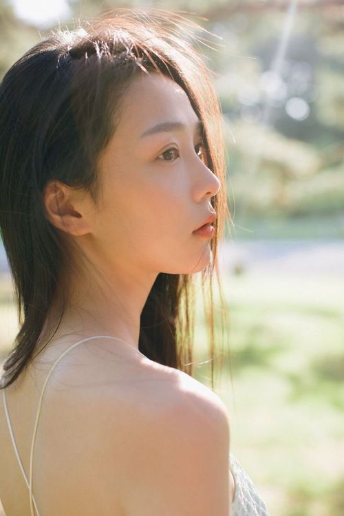 被打屁股缝里夹姜 粗壮的庞然大物疯撞花心