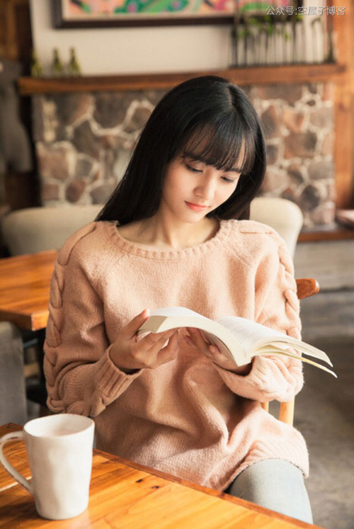 我在做饭他在下添,狗狗充满了我的子宫/逍遥神王
