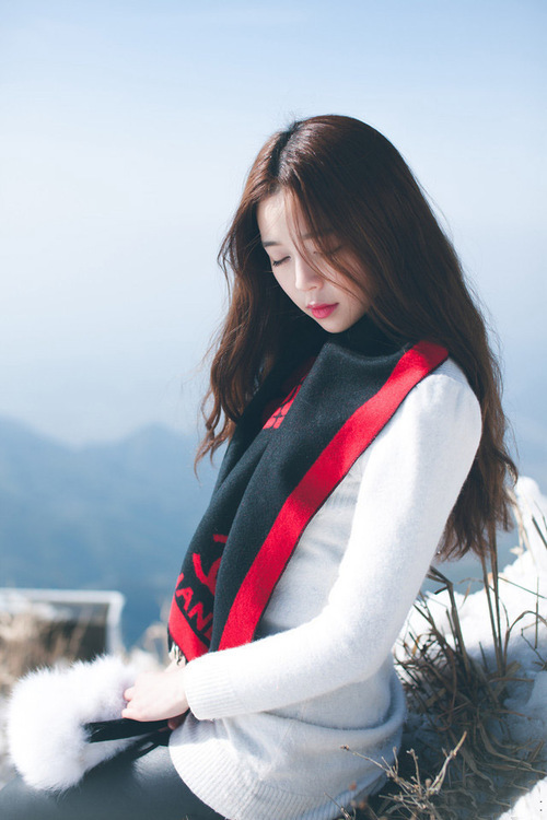 你这个浪货—办公室的秘密赵雪晴第11章