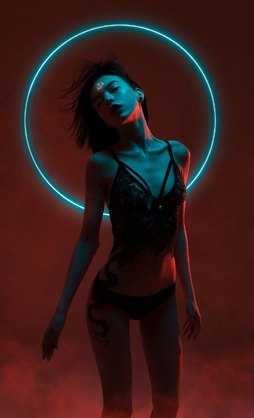 快穿男主军人HH 半夜看闺蜜和男朋友做