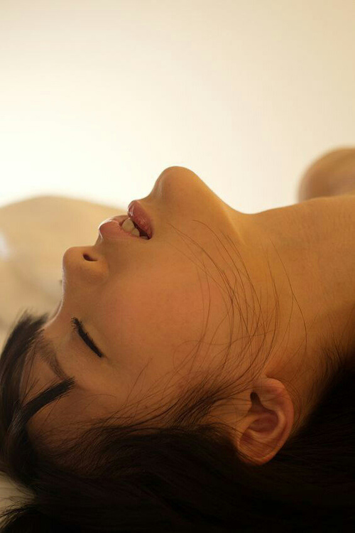欧美肥胖老妇做爰 女主穿越成婴儿从小被c