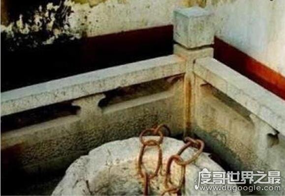 锁龙井真实事件揭秘，是古人发现的天然竖井(与地下河相连)