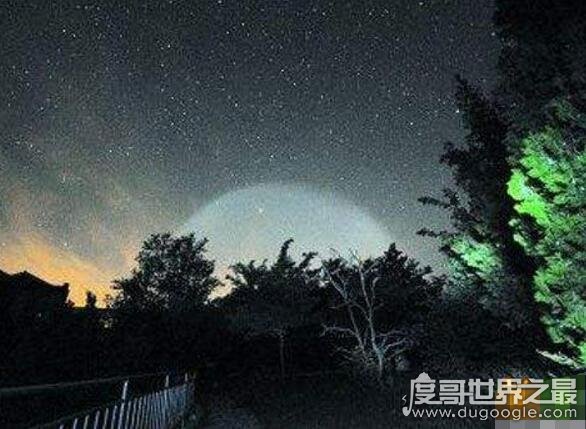 8·20上海ufo事件之谜终于被解开了，导弹燃烧后的气体所形成