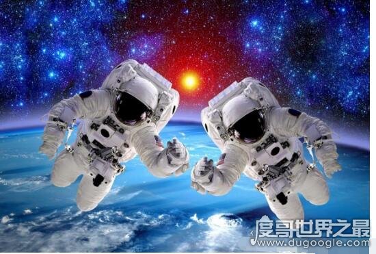 宇航员太空拍摄到浮尸，宇宙中尸体不会腐烂但遇见的可能性很小