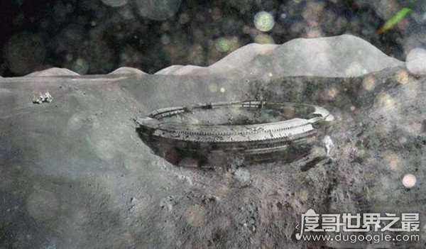 玉兔号发现外星人基地，吓得美国50年来不敢登月(或被警告)