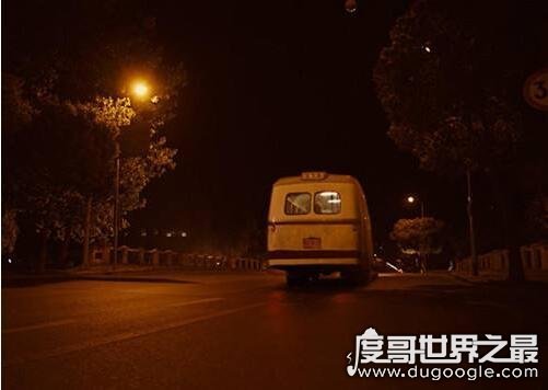 北京375公交车灵异事件，深夜的末班375公交极度可怕