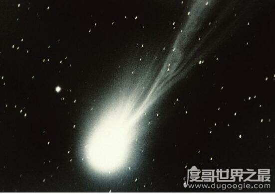 世界上最早的哈雷彗星，公元前1057年就有哈雷彗星回归的记录