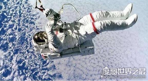 永远在漂泊的太空浮尸，成为地外星球的生命起源