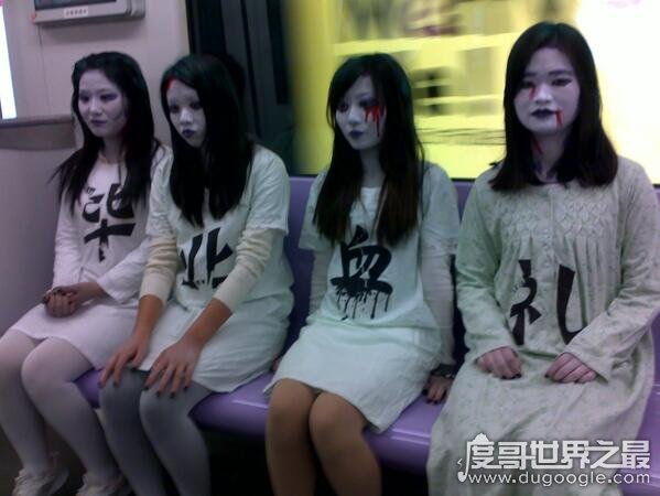 上海地铁女僵尸在车厢游荡，引发乘客恐慌遭乘务制止