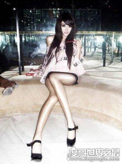 网评中国第一美腿皇后，长腿MM孔燕松腿长117厘米(附美腿照)