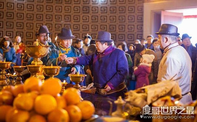 少数民族蒙古族的风俗习惯大全，哈达是蒙古族人民社交活动必备