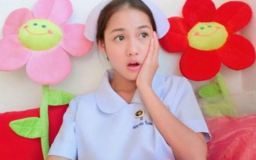 泰国95后护士因美貌走红 被网友赞：最漂亮女护士