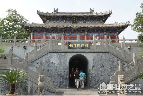 我国最早的佛寺，洛阳白马寺是中国第一座官办寺庙(已有1900多年)