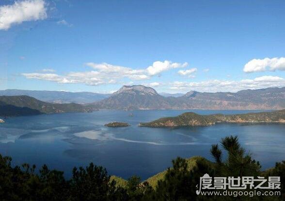 泸沽湖在哪里，是四川与云南的界湖(也是中国第三大深水湖泊)