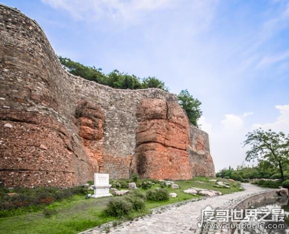 石头城是哪个城市，是南京的别称(石头城景区的介绍)