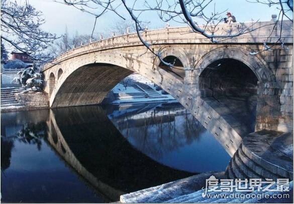 赵州桥建于哪个朝代，乃隋朝匠师李春建造而成