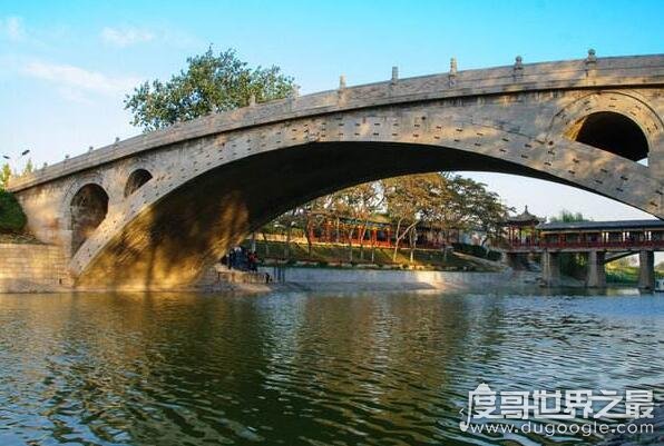 赵州桥建于哪个朝代，乃隋朝匠师李春建造而成