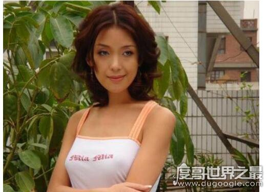中国最美变性人，变性后的陈莉莉温柔妩媚比女人还要女人