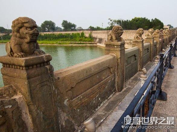 卢沟桥的狮子到底有多少只，经过多次修补现存501个石狮子