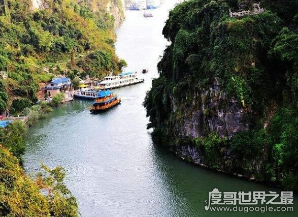 长江三峡指的是哪三峡，瞿塘峡、巫峡和西陵峡这三段峡谷的总称