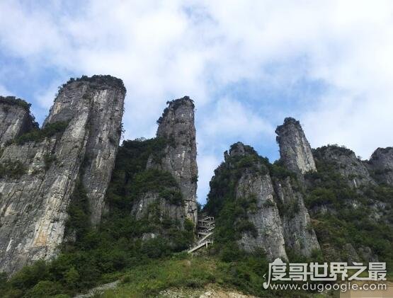 山东山西的山是指哪座山，指的是绵延400多公里的太行山