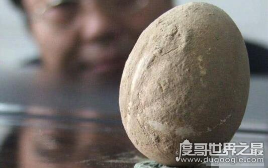 古墓中发现一罐2500年前的鸡蛋，保存完好(和正常鸡蛋没区别)