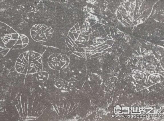 中国最古老的岩画，距今7000年的将军崖岩画(最早的天书)