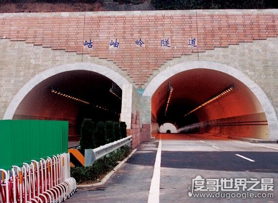 中国最长的高速公路，同三高速公路全长5700千米