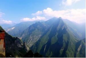 重庆最高的山，第一高峰阴条岭2796米(重庆十大高山排名)