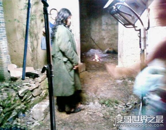 中国第一懒人，23岁大男孩杨锁自己饿死家中(溺爱的后果)