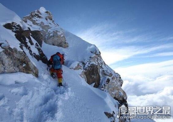 中国女子登山第一人，罗静(她成功登顶8844米的珠穆朗玛峰)