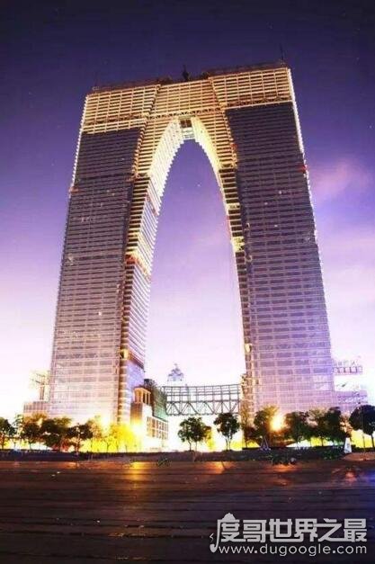 中国最奇葩的建筑，江苏秋裤大楼(外观神似巨型＂秋裤＂)