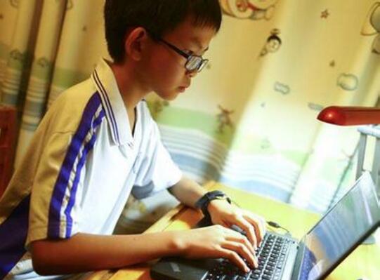 中国最小的黑客汪正扬，8岁就开始玩代码写程序