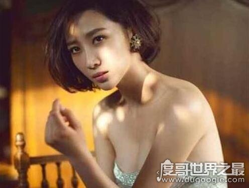 许秋琳(许小婉)在37岁的时候成为情妇，年龄虽大却超有魅力