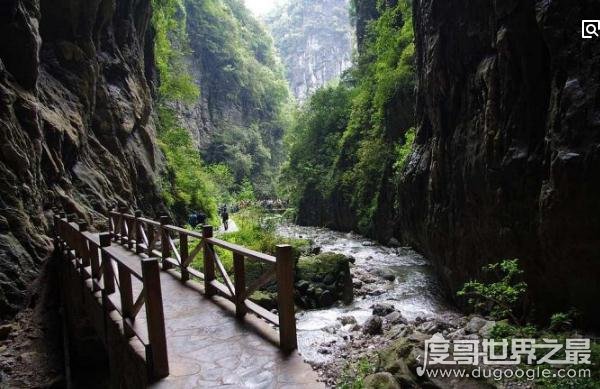 中国十大最贵的5A级景区，没去过的在涨价前赶紧去(景有所值)