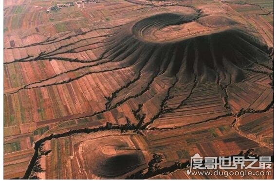 中国最大的火山群，大同火山群(一共有30多座火山)