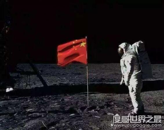 中国太空第一人杨利伟登月时间，2003年10月15日9时起飞