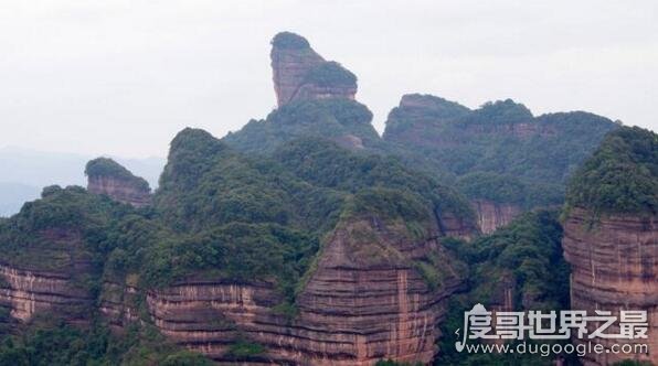 中国广东四大名山，丹霞山/西樵山/罗浮山/鼎湖山