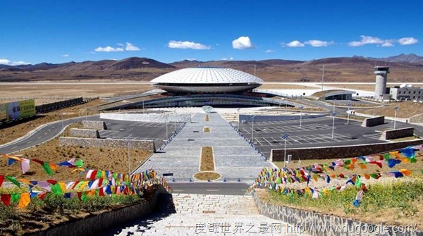 全球海拔最高的民用机场，稻城亚丁机场海拔高度4411米