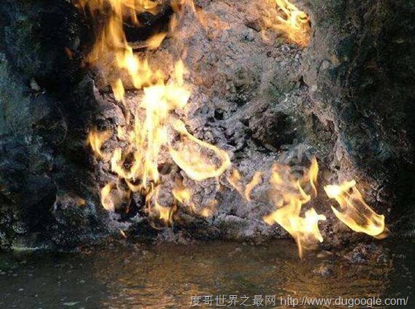 中国最不可思议的8大喷泉,水火泉,含羞泉,喷乳泉,毒气泉