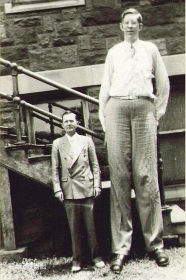世界上最高的人，10大高人盘点(清朝巨人詹世钗3.19米)