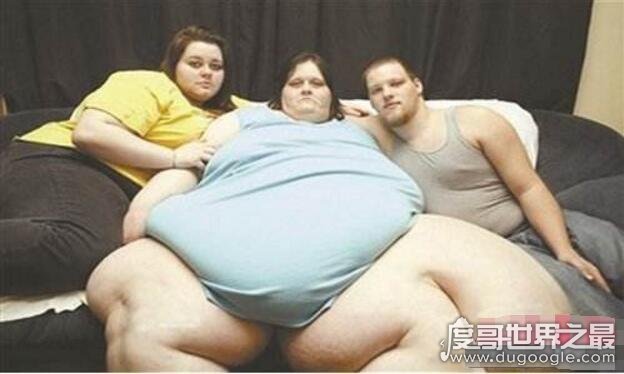 世界上最胖的女人，苏珊娜·埃曼1450斤(超胖女人大合集)