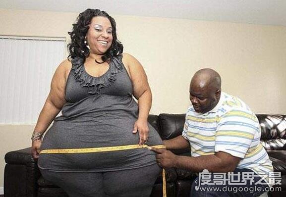 世界最大屁股女人，臀围2.4米(获世界上最大的臀部称号)