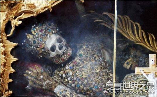 世界上最奢侈的骸骨，全身骨头都用珍贵宝石镶嵌