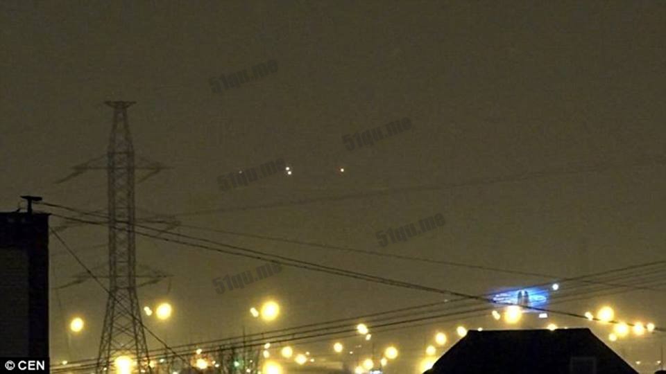 俄罗斯首都现4个光球的几何图形，专家称是真UFO