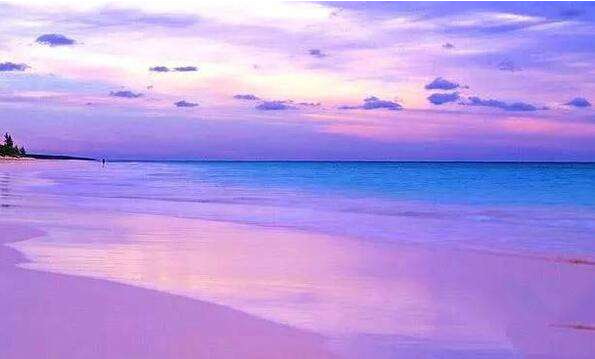 世界上颜色最绚丽的十个海滩